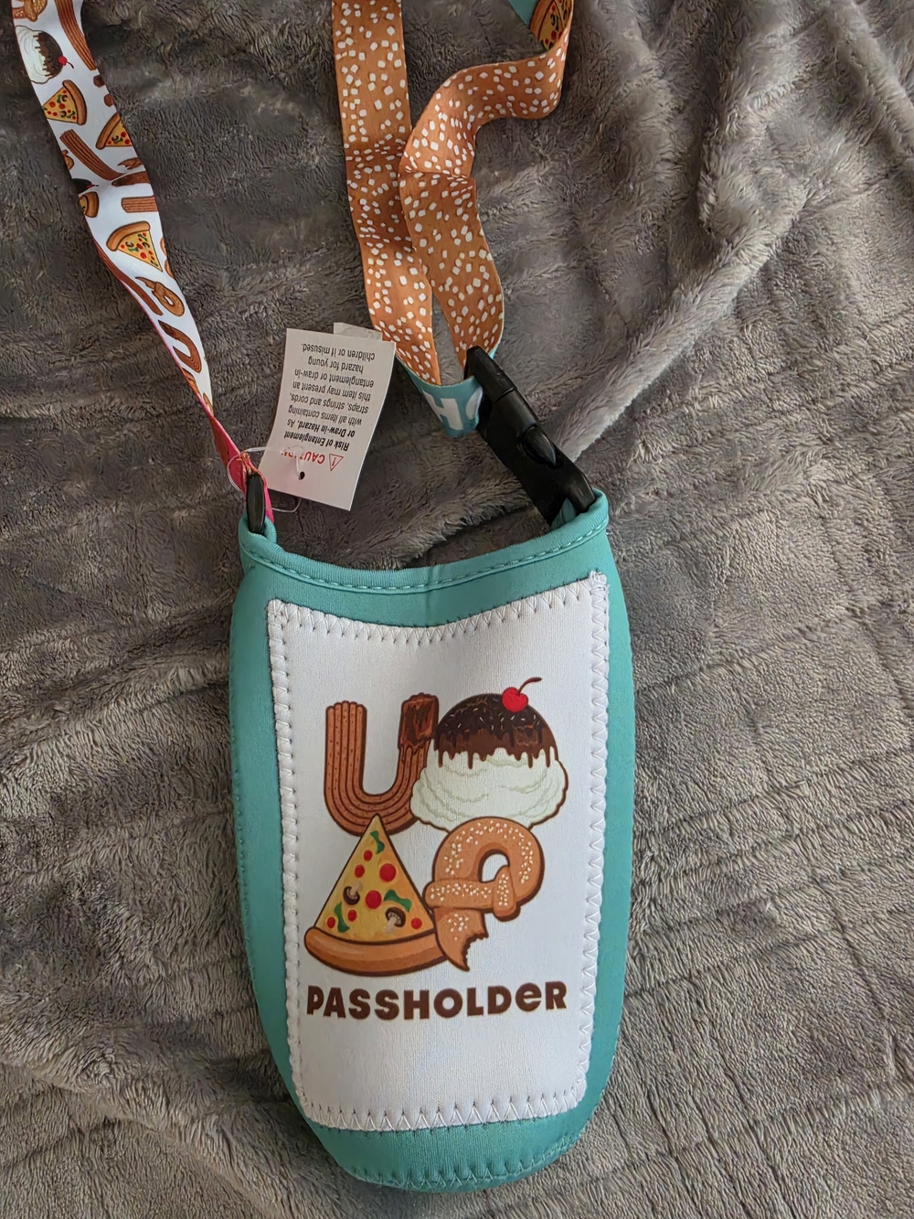 Universal Studios Annual Passholder Drink Holder Koozie New With Tags